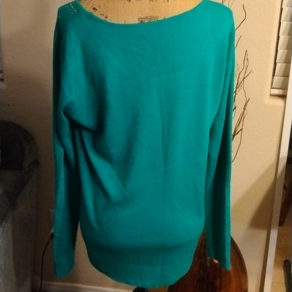 Laura Scott - Picture 2 of 7